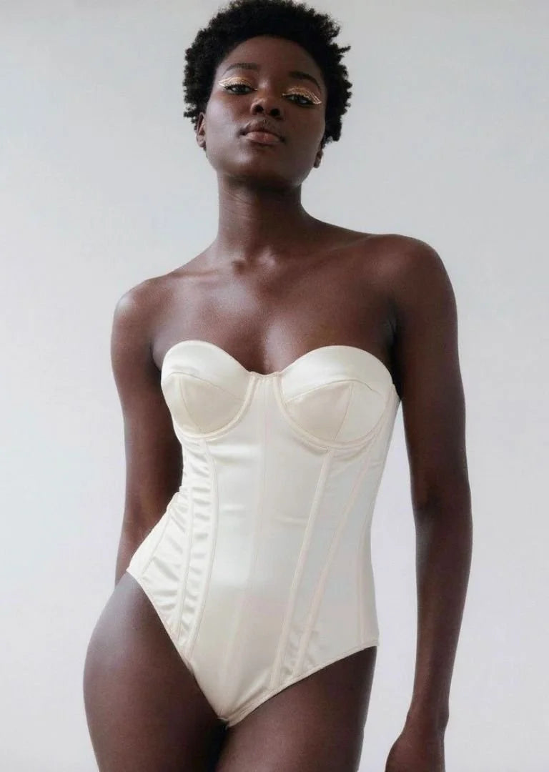 Bella Corset front